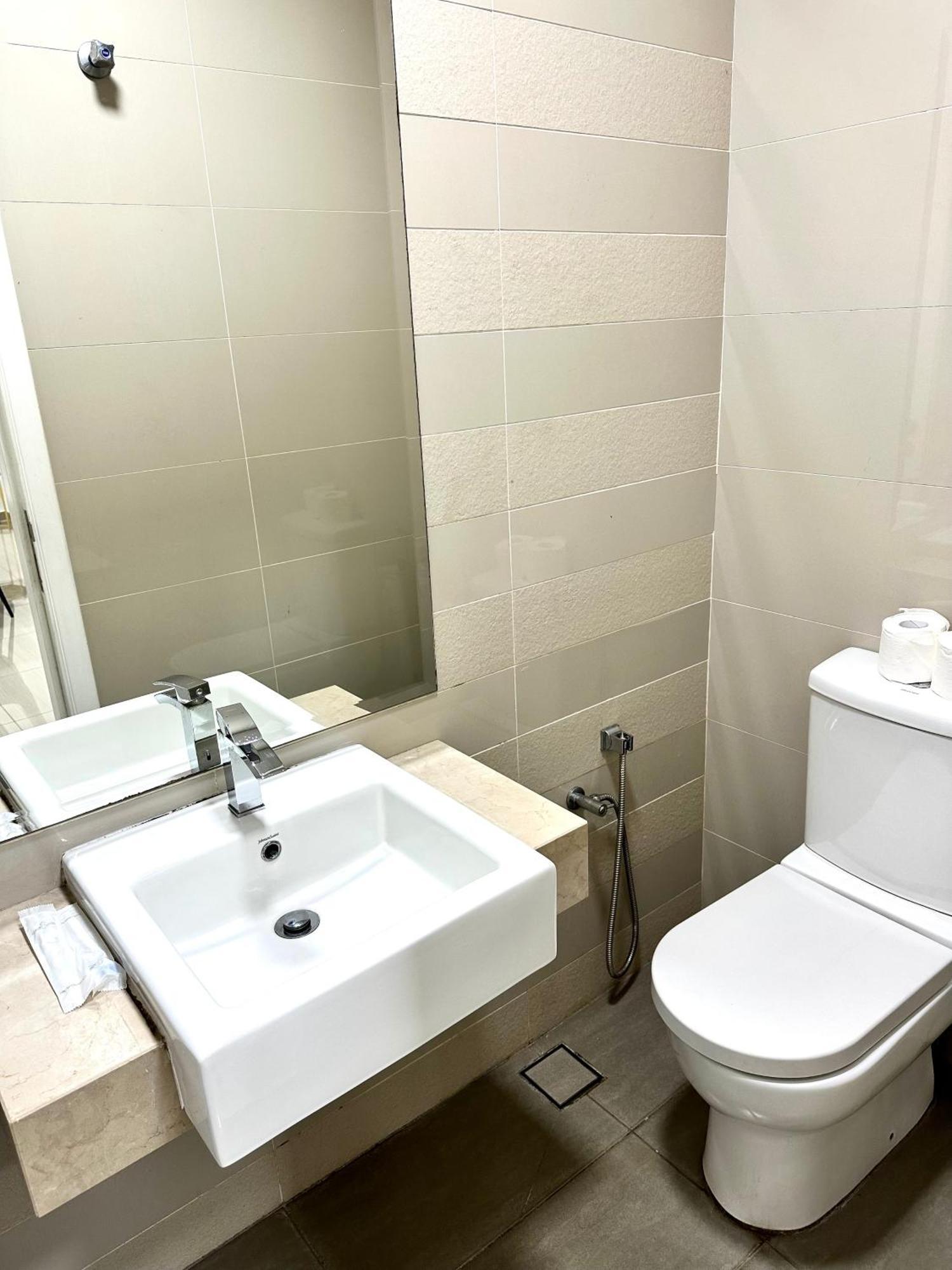 Binjai 8 Klcc By Psm Luxury Suites 쿠알라룸푸르 외부 사진